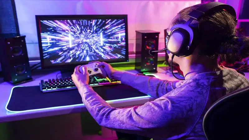 Gaming PlayMyWorld: Explore Immersive Virtual Worlds